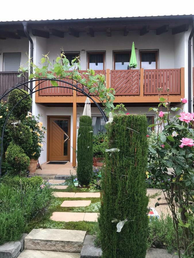 Ferienappartement Souterrain Volkertshausen ภายนอก รูปภาพ